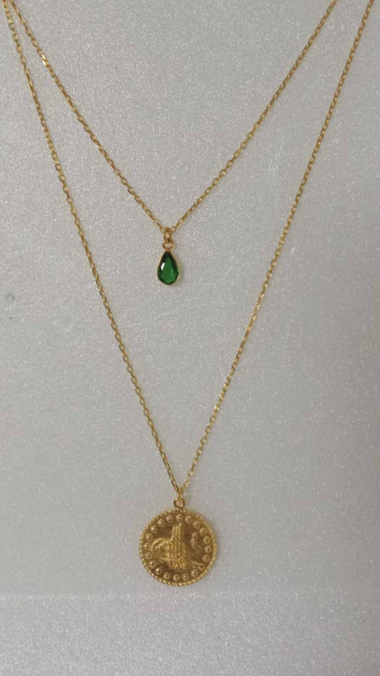 YEŞİL DAMLA TAŞLI İKİLİ TUGRA KOLYE  