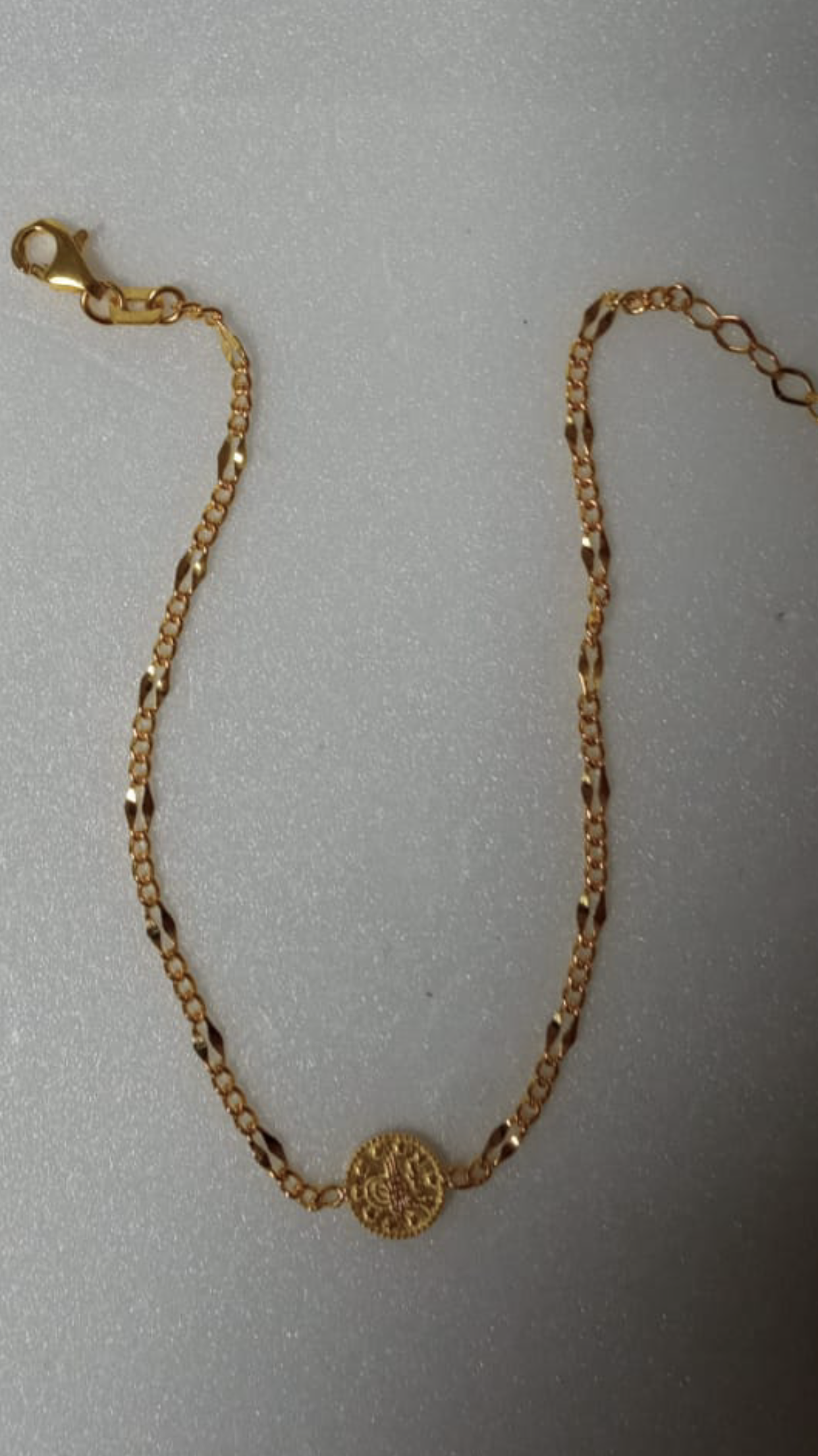 KÜCÜK BOY TUGRALI DİZAYN FİGARO ZİNCİR BİLEKLİK