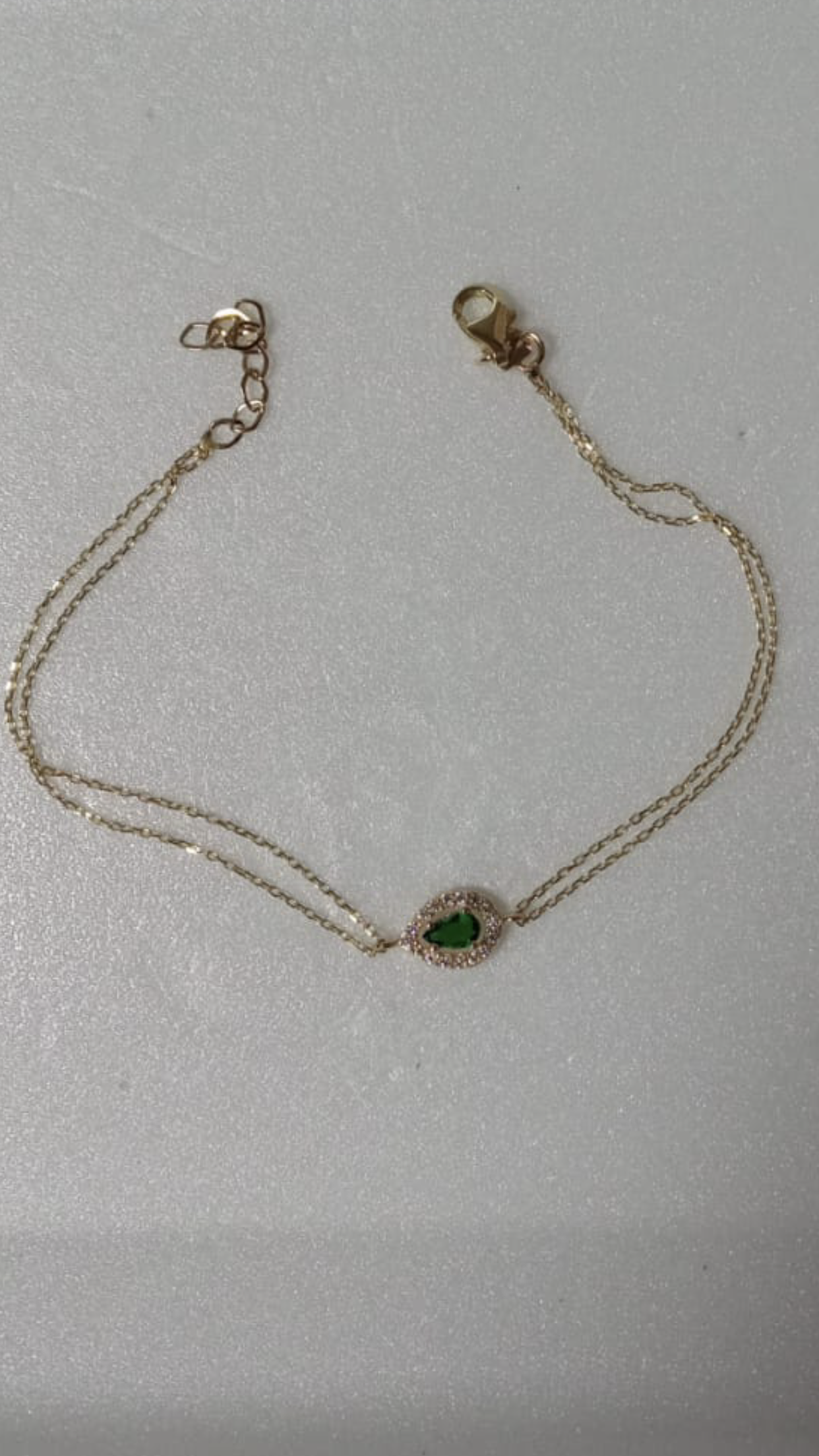 KÜCÜK BOY YEŞİL DAMLA TAŞLI TEKTAŞ BİLEKLİK