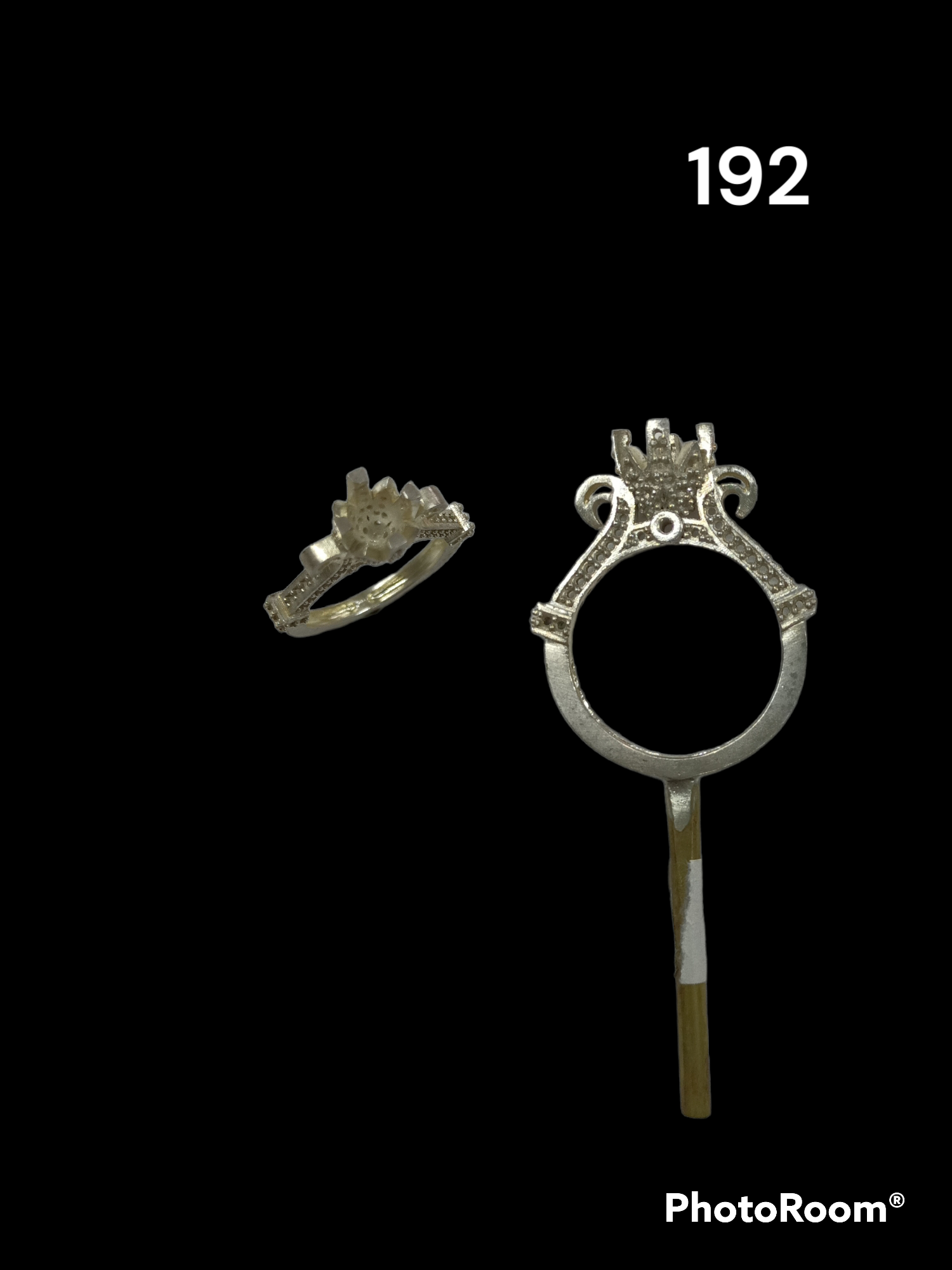 YUVARLAK TEKTAŞ YÜZÜK