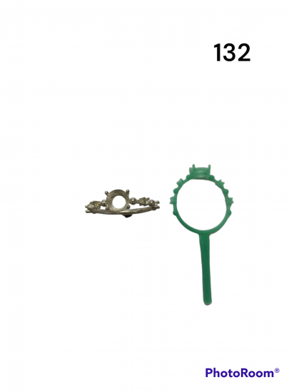 KENAR TAŞLI TEKTAŞ YÜZÜK